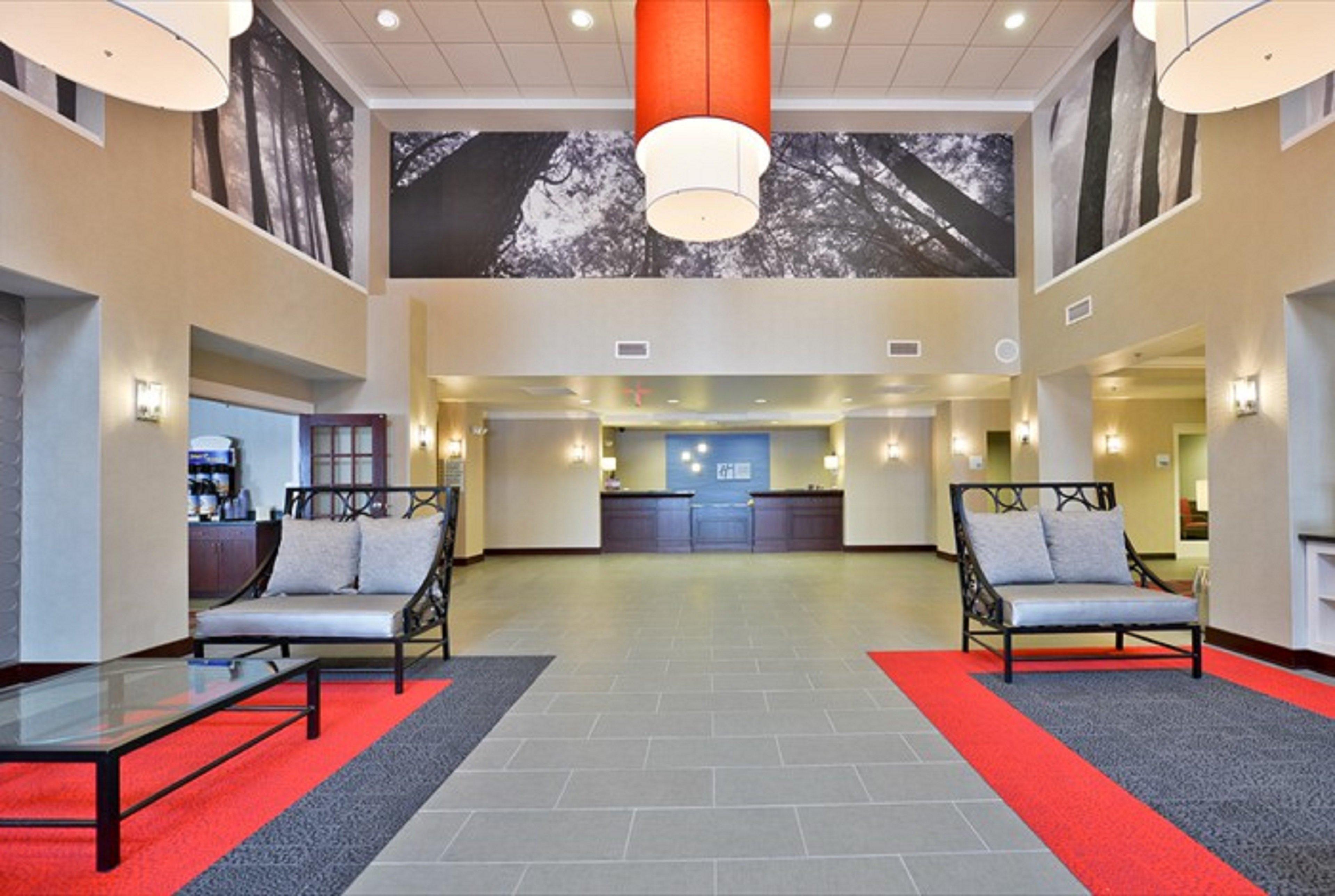 Holiday Inn Express Canandaigua - Finger Lakes Exterior photo