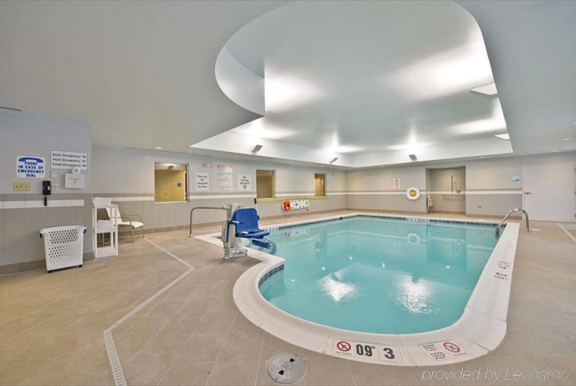 Holiday Inn Express Canandaigua - Finger Lakes Exterior photo